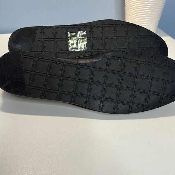 Liz Claiborne Black Loafer Slip On Comfort Shoes Sz 8 - Picture 5 of 7